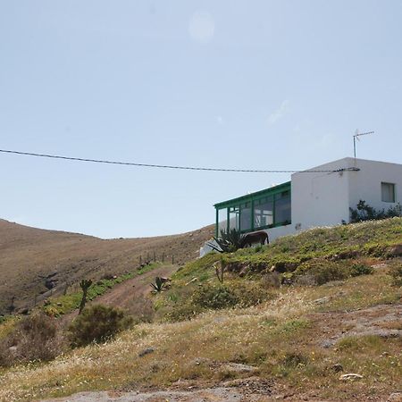 Villa El Perinque Femés エクステリア 写真